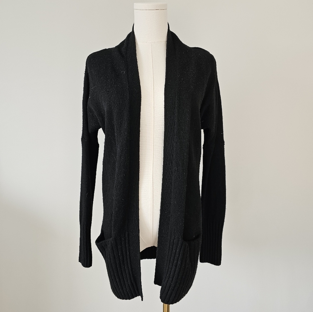 Aritzia Sunday Best Xs Women's Black Sweater Cardigan Open - Picture 1 of 3